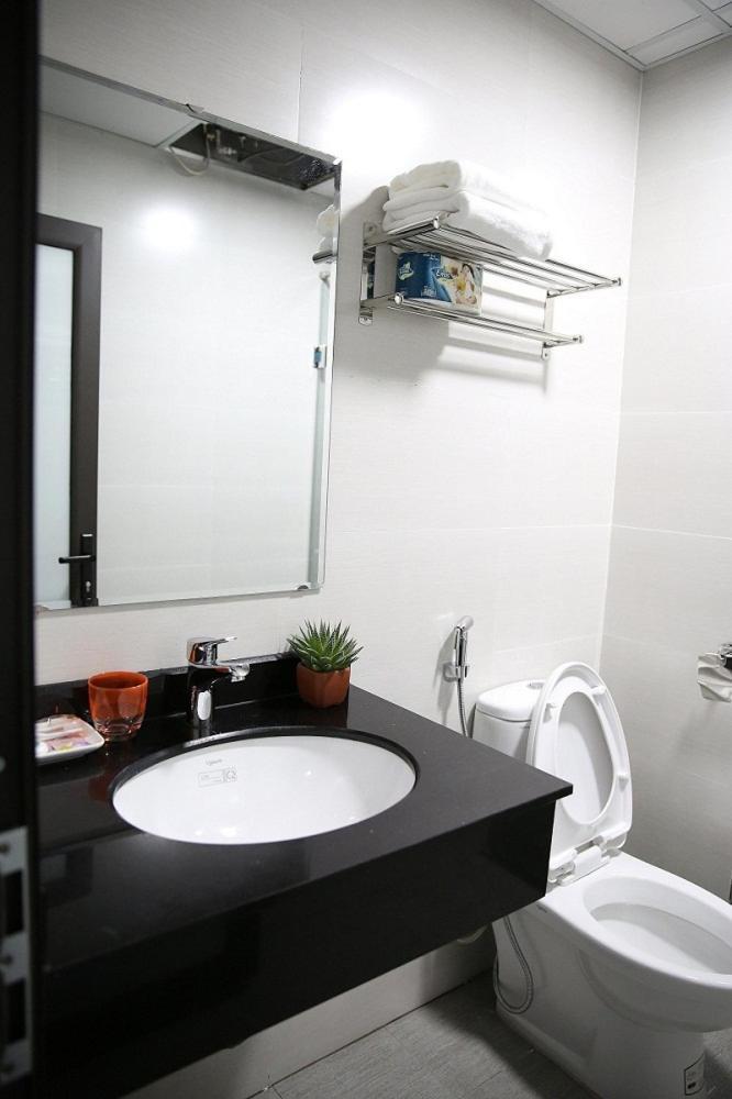V House 6 Serviced Apartment Hanoi Esterno foto